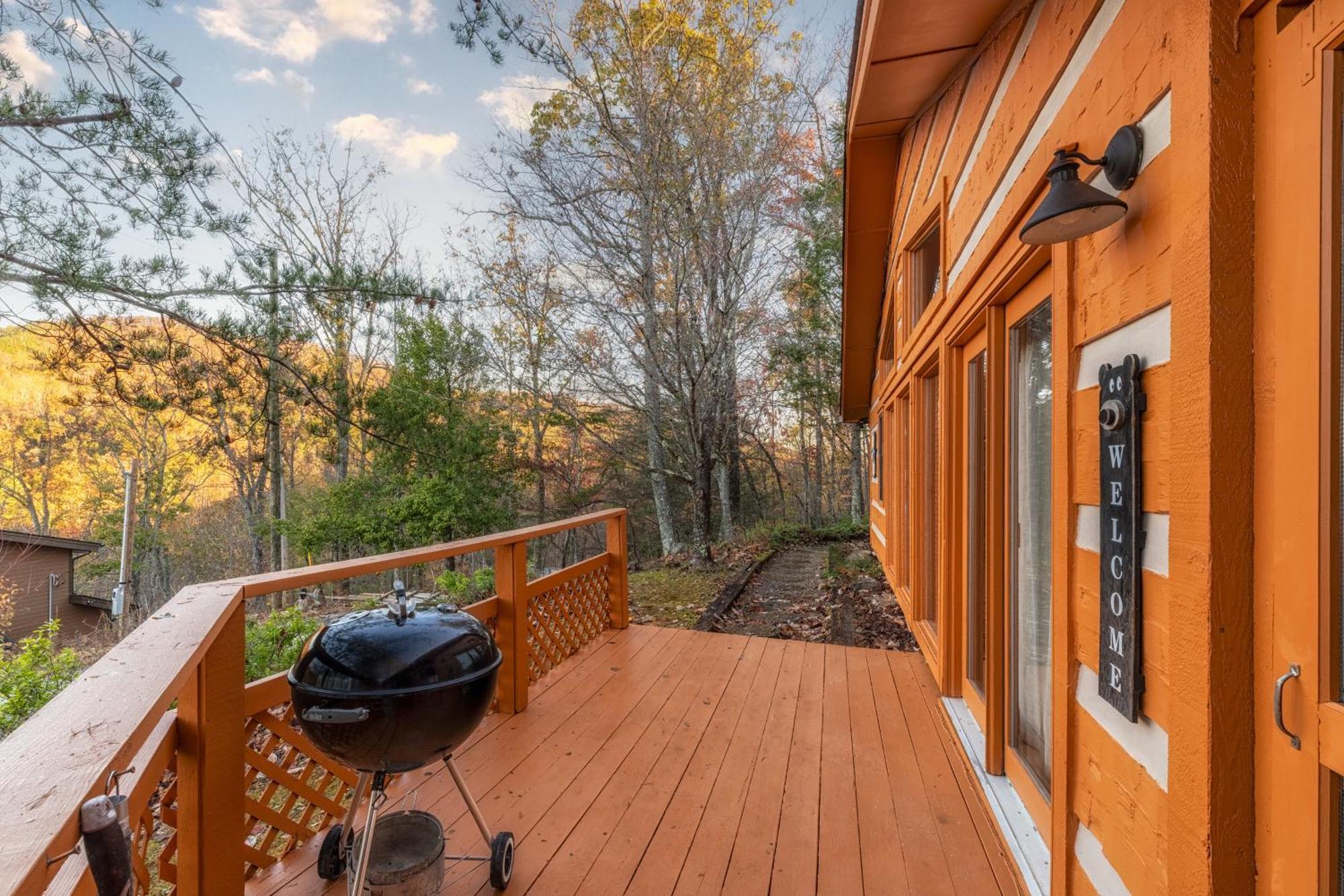 Real Log Cabin With Amazing Views, Hot Tub, Sauna, Games Gatlinburg Exterior foto